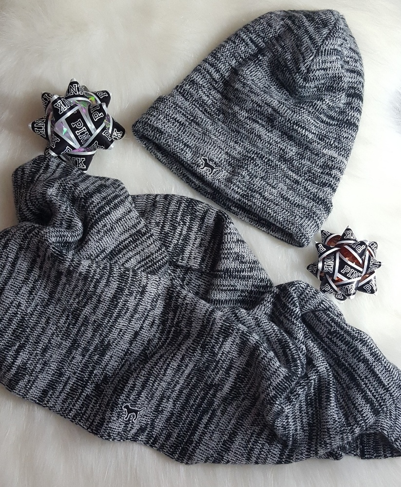 ⚠️SOLD!⚠️NWOT VS PINK Grey Marl Logo Scarf & Hat